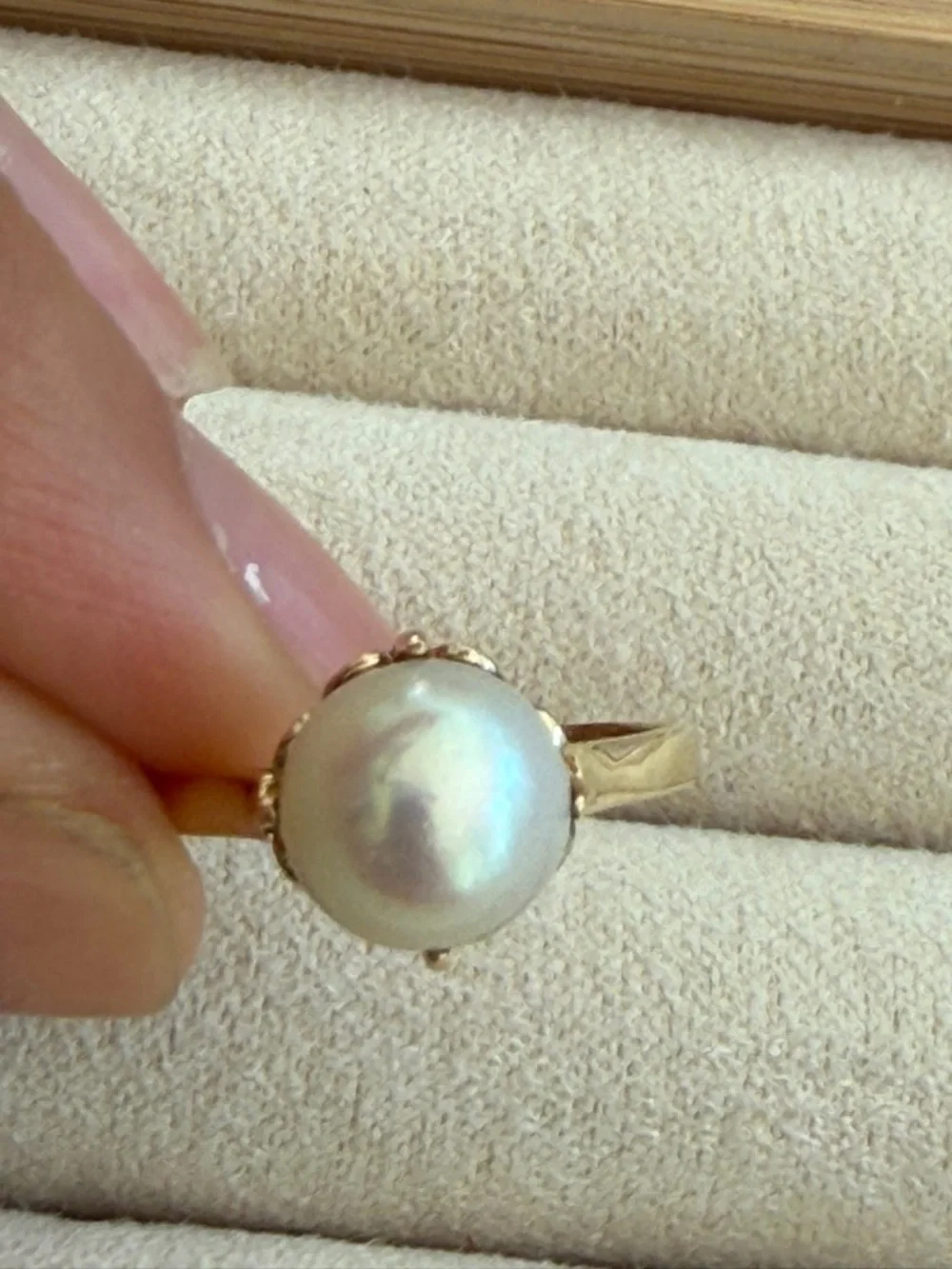 Mikimoto 14K Yellow Gold 8.5MM Akoya Pearl Ring size 6.5 - Picture 5 of 7